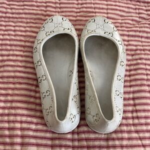 Gucci Jelly/Rubber White Logo Flats
